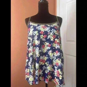 Torrid Sleeveless Floral Blouse